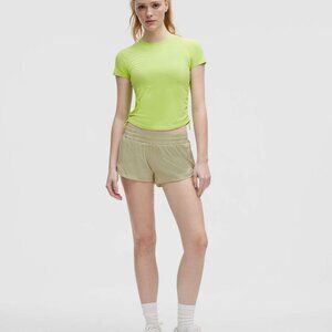 Lululemon Hotty Hot Low-Rise Lined Short 2.5" - Honeydew